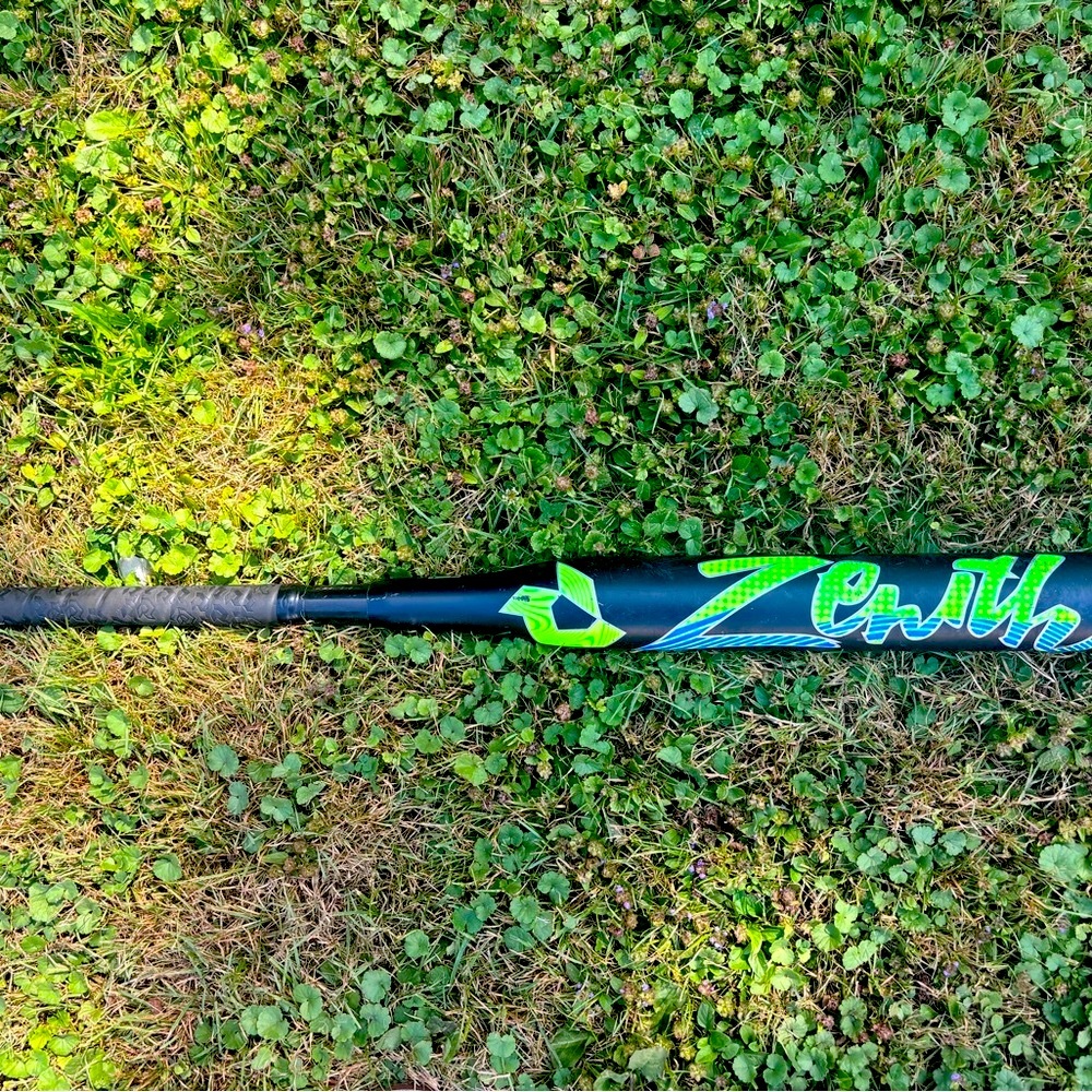 DeMarini Zenith 31” drop 13 fastpitch softball bat